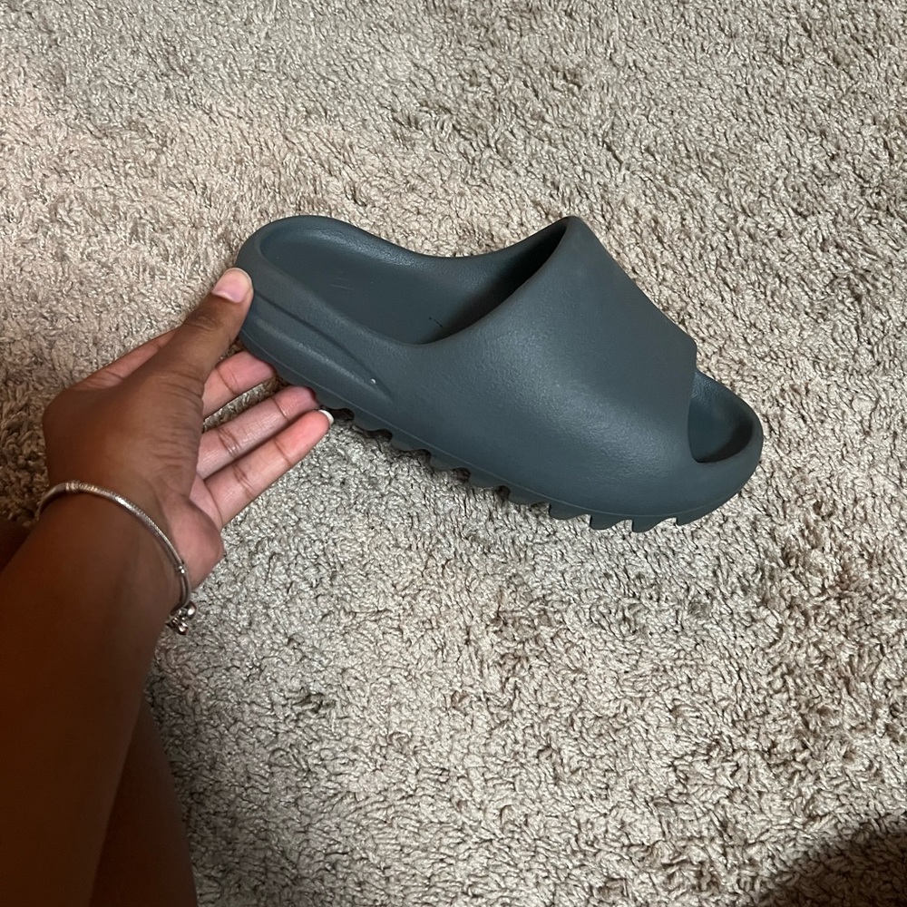Yeezy Kids Slide Sandals - Dark Gray